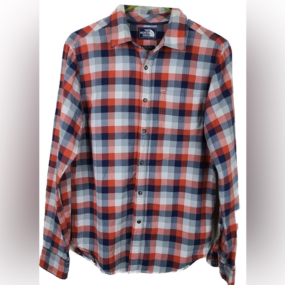 North Face size medium longsleeve button up.